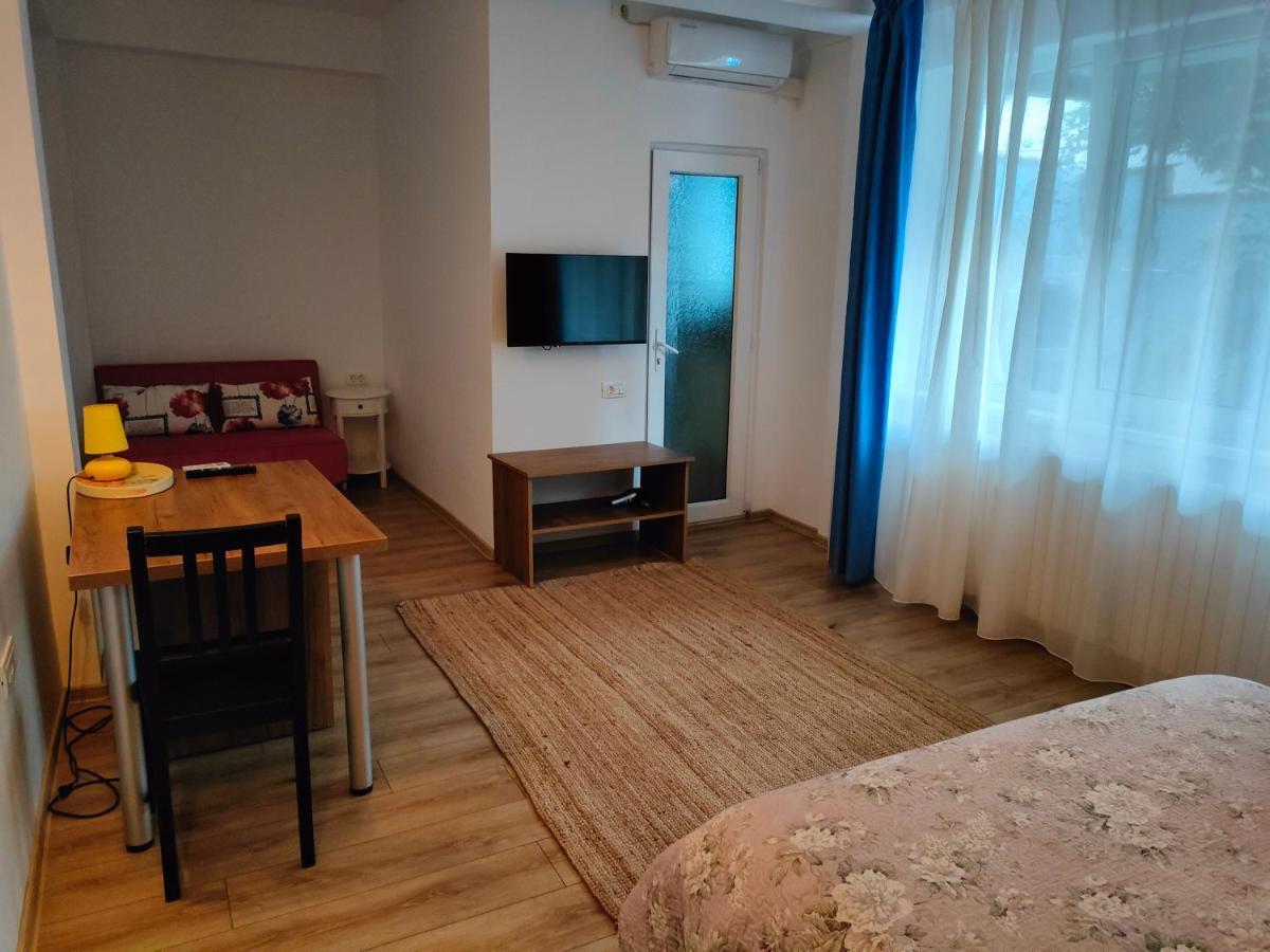 Ivavev Is Us Bythesea Constanta Luaran gambar